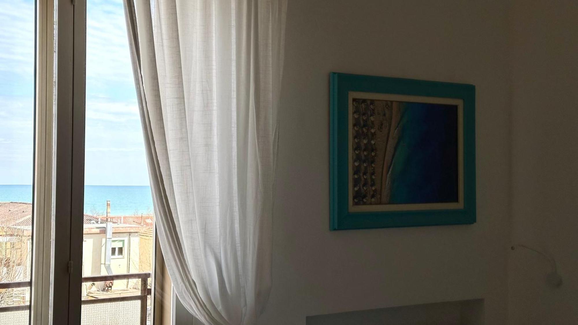 Se041 - Senigallia, Quadrilocale Accessoriato A 150Mt Dal Mare Bagian luar foto